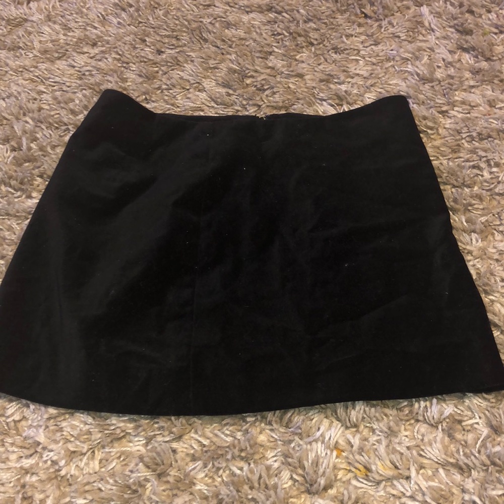 women’s skirt